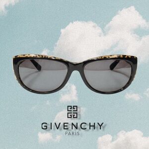 Givenchy Cat-Eye SGV 766 Sunglasses-with Case GORGEOUS!